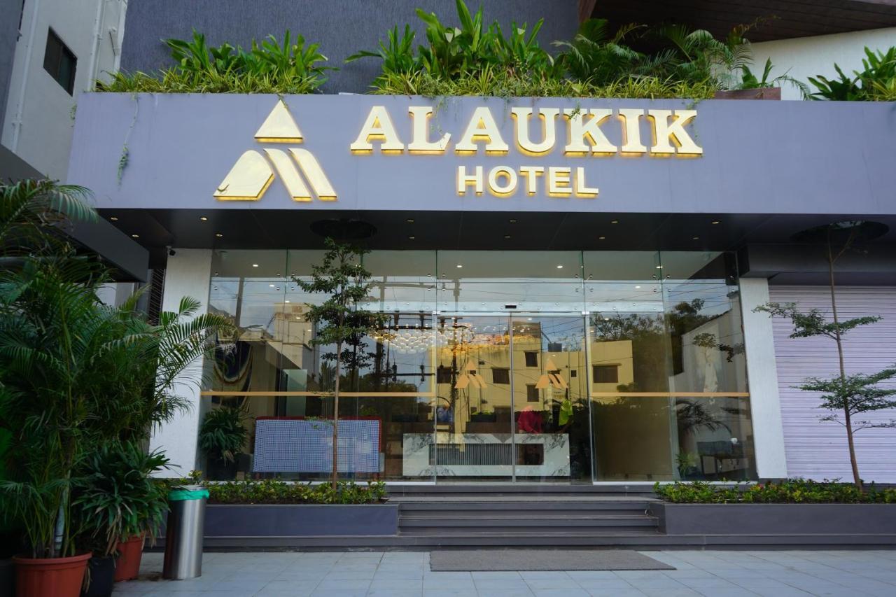Alaukik Hotel Best Hotel In Shirdi Exterior foto
