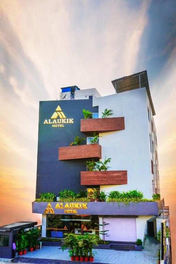 Alaukik Hotel Best Hotel In Shirdi Exterior foto